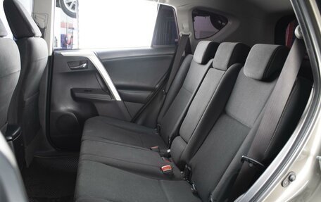 Toyota RAV4, 2015 год, 2 088 000 рублей, 8 фотография