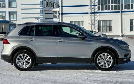 Volkswagen Tiguan II, 2018 год, 3 340 000 рублей, 3 фотография