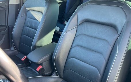 Volkswagen Tiguan II, 2018 год, 3 340 000 рублей, 14 фотография