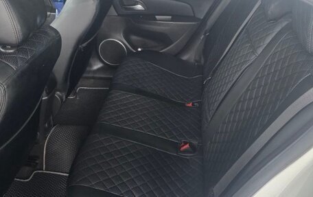 Chevrolet Cruze II, 2011 год, 580 000 рублей, 7 фотография