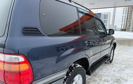 Toyota Land Cruiser 100 рестайлинг 2, 1998 год, 1 580 000 рублей, 13 фотография