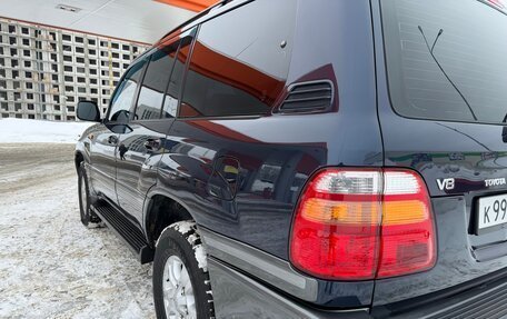 Toyota Land Cruiser 100 рестайлинг 2, 1998 год, 1 580 000 рублей, 16 фотография