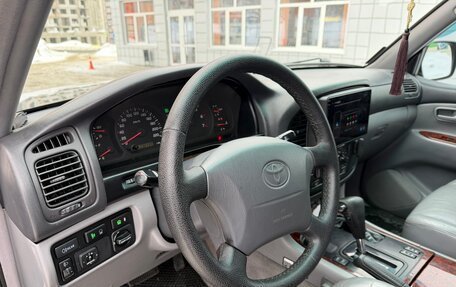 Toyota Land Cruiser 100 рестайлинг 2, 1998 год, 1 580 000 рублей, 31 фотография