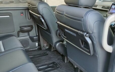 Honda Stepwgn IV, 2018 год, 1 790 000 рублей, 13 фотография