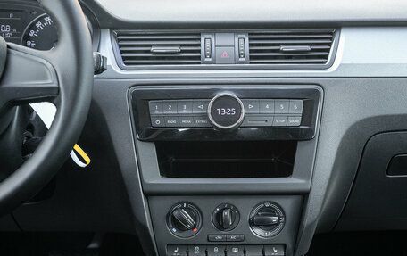 Skoda Rapid I, 2017 год, 1 098 000 рублей, 16 фотография