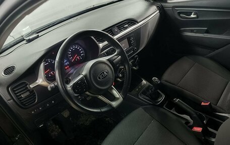 KIA Rio IV, 2021 год, 1 549 000 рублей, 10 фотография