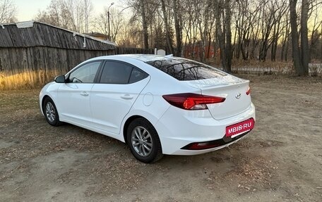 Hyundai Avante, 2019 год, 1 650 000 рублей, 4 фотография