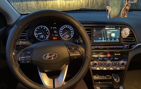 Hyundai Avante, 2019 год, 1 650 000 рублей, 18 фотография