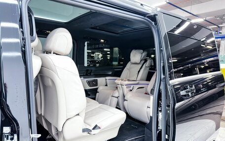 Mercedes-Benz V-Класс, 2025 год, 14 300 000 рублей, 23 фотография