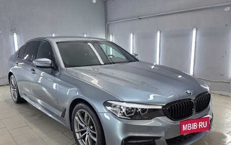 BMW 5 серия, 2019 год, 3 900 000 рублей, 2 фотография