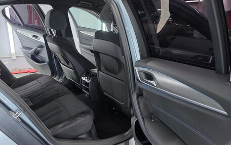 BMW 5 серия, 2019 год, 3 900 000 рублей, 19 фотография