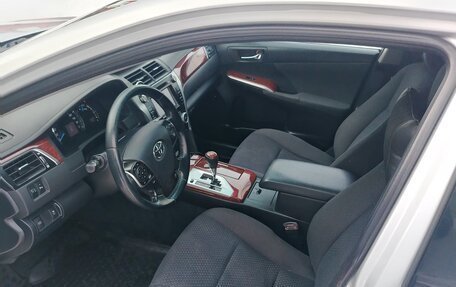 Toyota Camry, 2012 год, 1 390 000 рублей, 8 фотография