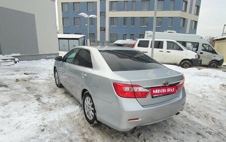 Toyota Camry, 2012 год, 1 390 000 рублей, 6 фотография