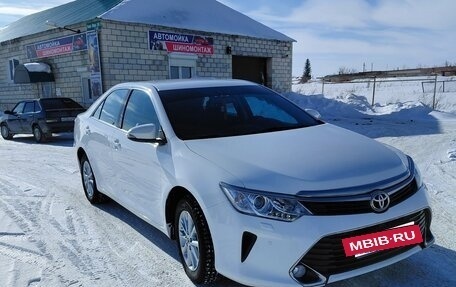 Toyota Camry, 2016 год, 2 200 000 рублей, 15 фотография