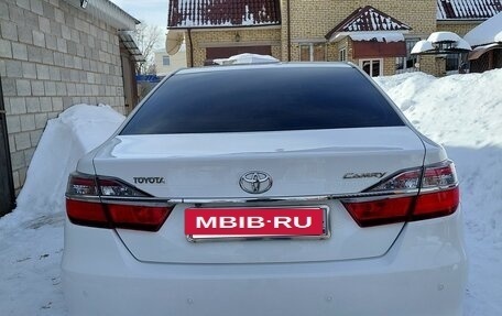 Toyota Camry, 2016 год, 2 200 000 рублей, 5 фотография