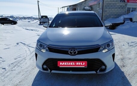 Toyota Camry, 2016 год, 2 200 000 рублей, 13 фотография