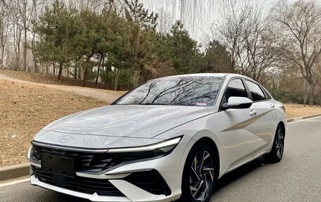 Hyundai Elantra, 2023 год, 1 890 000 рублей, 3 фотография