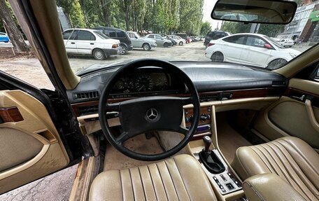 Mercedes-Benz S-Класс, 1982 год, 470 000 рублей, 5 фотография