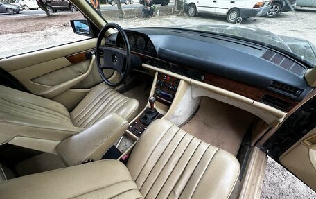 Mercedes-Benz S-Класс, 1982 год, 470 000 рублей, 6 фотография