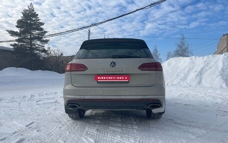 Volkswagen Touareg III, 2022 год, 8 000 000 рублей, 7 фотография