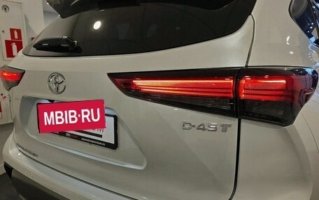 Toyota Highlander, 2026 год, 5 890 000 рублей, 9 фотография