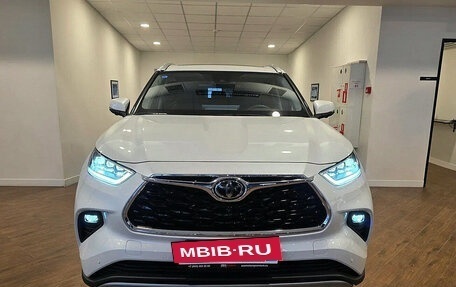 Toyota Highlander, 2026 год, 5 890 000 рублей, 2 фотография