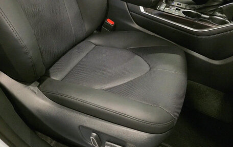 Toyota Highlander, 2026 год, 5 890 000 рублей, 19 фотография