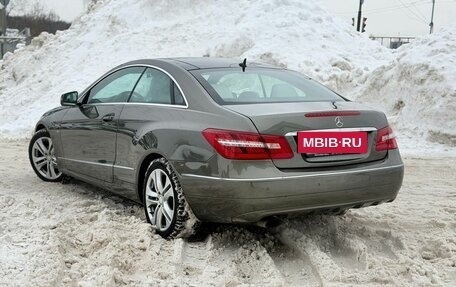 Mercedes-Benz E-Класс, 2010 год, 1 199 000 рублей, 5 фотография