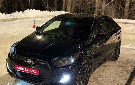 Hyundai Solaris II рестайлинг, 2012 год, 440 000 рублей, 4 фотография