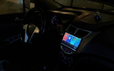 Hyundai Solaris II рестайлинг, 2012 год, 440 000 рублей, 10 фотография