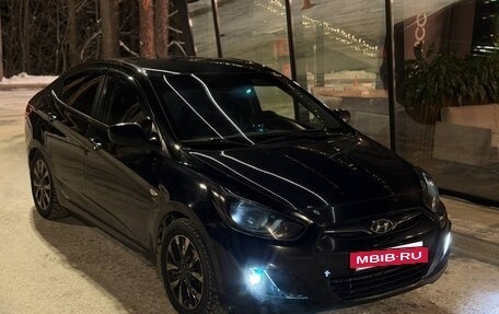 Hyundai Solaris II рестайлинг, 2012 год, 440 000 рублей, 2 фотография