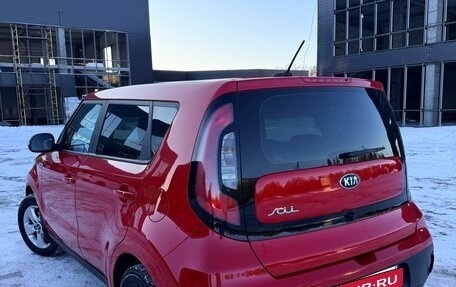 KIA Soul II рестайлинг, 2019 год, 1 600 000 рублей, 6 фотография