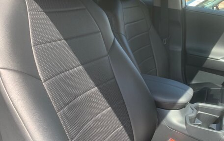 Toyota RAV4, 2021 год, 3 300 000 рублей, 8 фотография