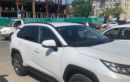 Toyota RAV4, 2021 год, 3 300 000 рублей, 6 фотография
