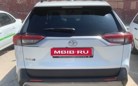 Toyota RAV4, 2021 год, 3 300 000 рублей, 7 фотография
