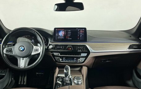 BMW 5 серия, 2020 год, 5 049 000 рублей, 15 фотография