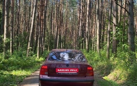 Volkswagen Passat B5+ рестайлинг, 1998 год, 290 000 рублей, 3 фотография