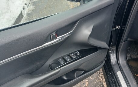 Toyota Camry, 2019 год, 1 730 000 рублей, 8 фотография