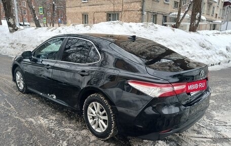 Toyota Camry, 2019 год, 1 730 000 рублей, 5 фотография