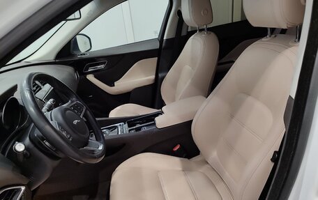 Jaguar F-Pace, 2018 год, 2 870 000 рублей, 9 фотография