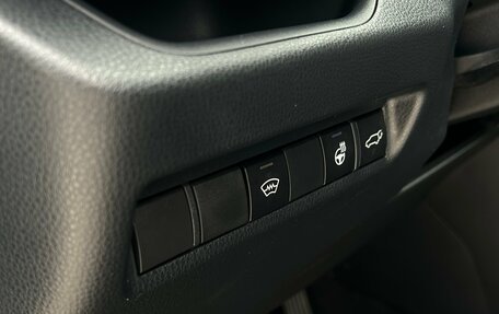 Toyota RAV4, 2021 год, 3 690 000 рублей, 8 фотография