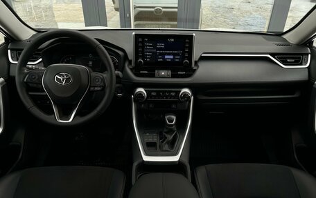 Toyota RAV4, 2021 год, 3 690 000 рублей, 20 фотография