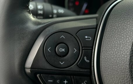 Toyota RAV4, 2021 год, 3 690 000 рублей, 21 фотография