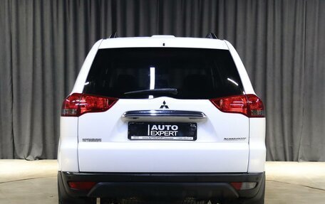Mitsubishi Pajero Sport II рестайлинг, 2015 год, 1 899 000 рублей, 14 фотография
