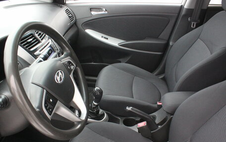 Hyundai Solaris II рестайлинг, 2014 год, 697 000 рублей, 10 фотография