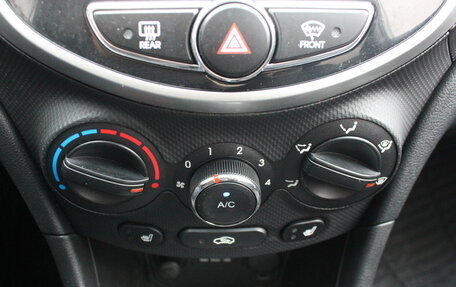 Hyundai Solaris II рестайлинг, 2014 год, 697 000 рублей, 23 фотография