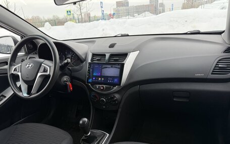 Hyundai Solaris II рестайлинг, 2016 год, 630 000 рублей, 9 фотография