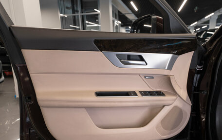 Jaguar XF II, 2016 год, 2 160 000 рублей, 21 фотография