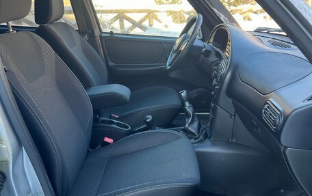 Chevrolet Niva I рестайлинг, 2018 год, 930 000 рублей, 6 фотография