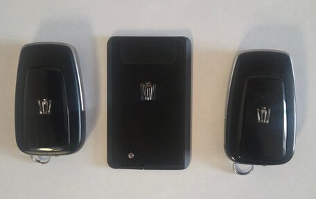 Toyota Crown, 2018 год, 3 300 000 рублей, 5 фотография